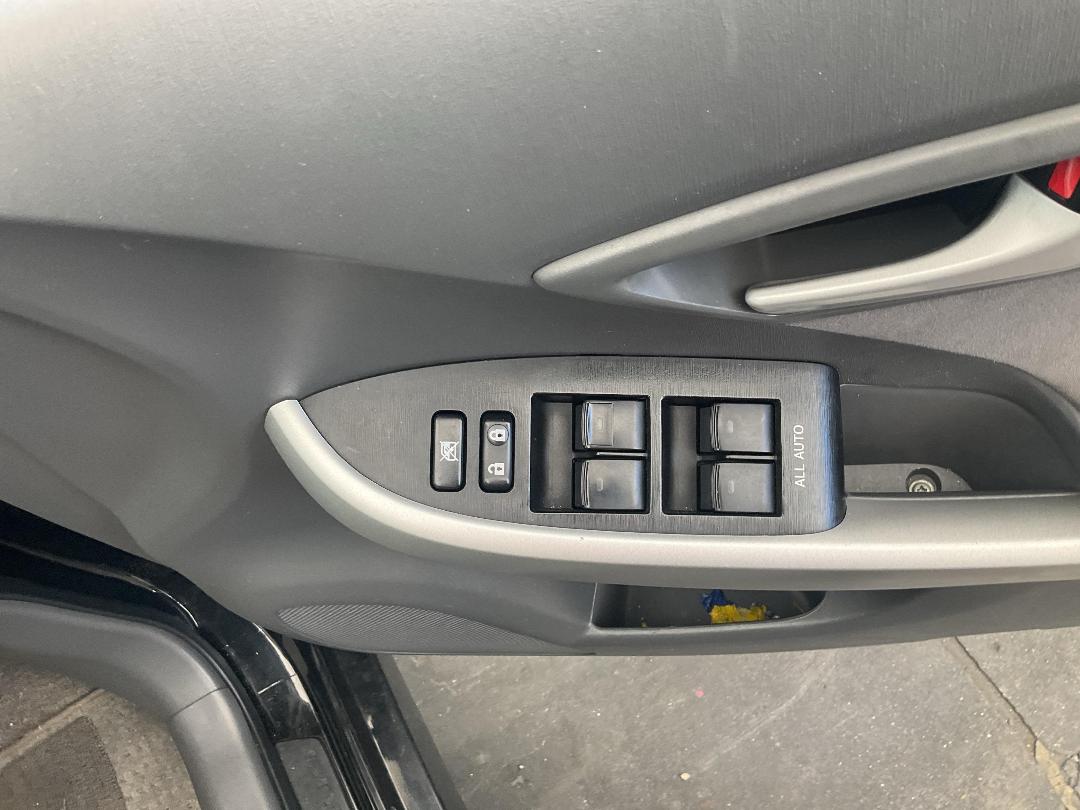 Photo '9' of Toyota Prius Photo '9' of Toyota Prius