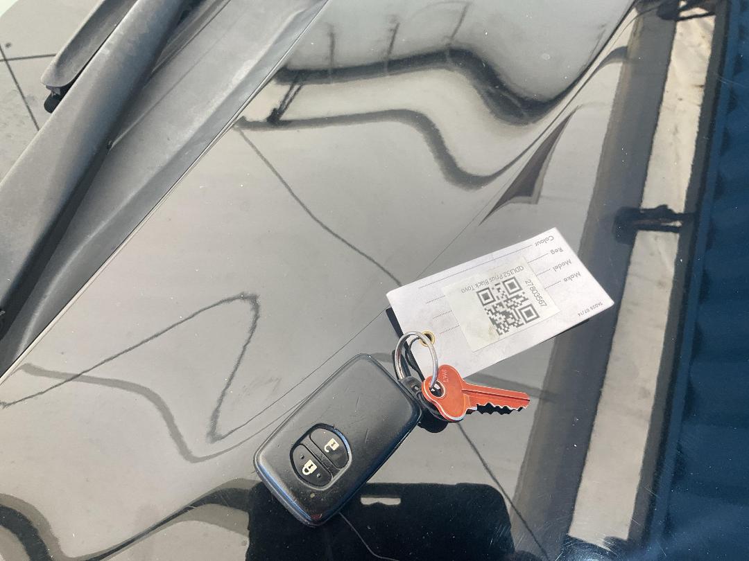 Photo '13' of Toyota Prius Photo '13' of Toyota Prius