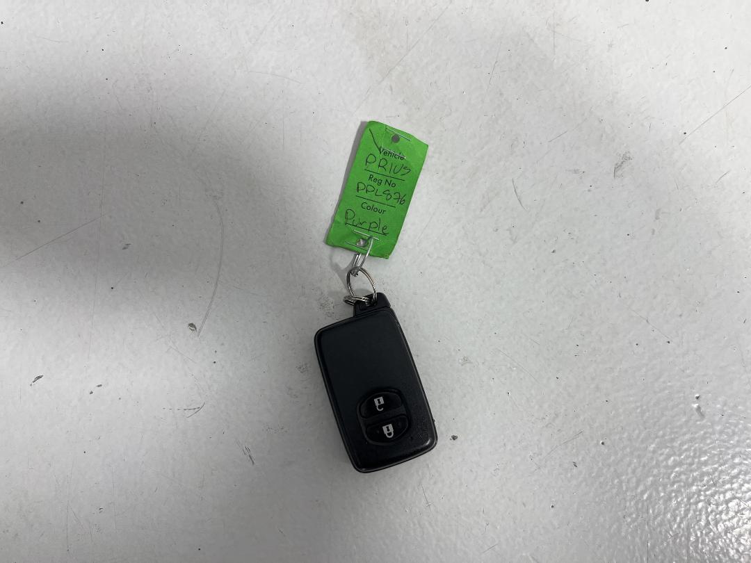 Photo '22' of Toyota Prius Photo '22' of Toyota Prius