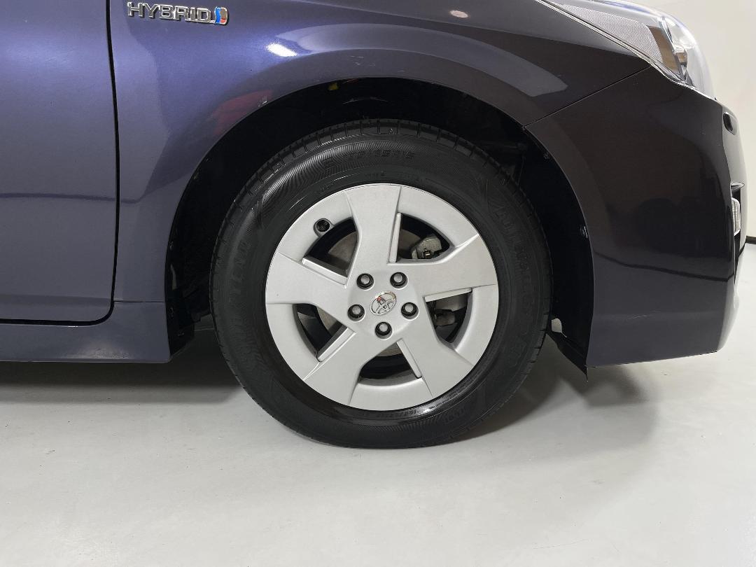 Photo '9' of Toyota Prius Photo '9' of Toyota Prius