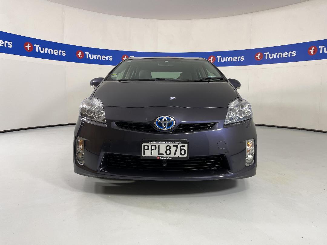 Photo '2' of Toyota Prius Photo '2' of Toyota Prius