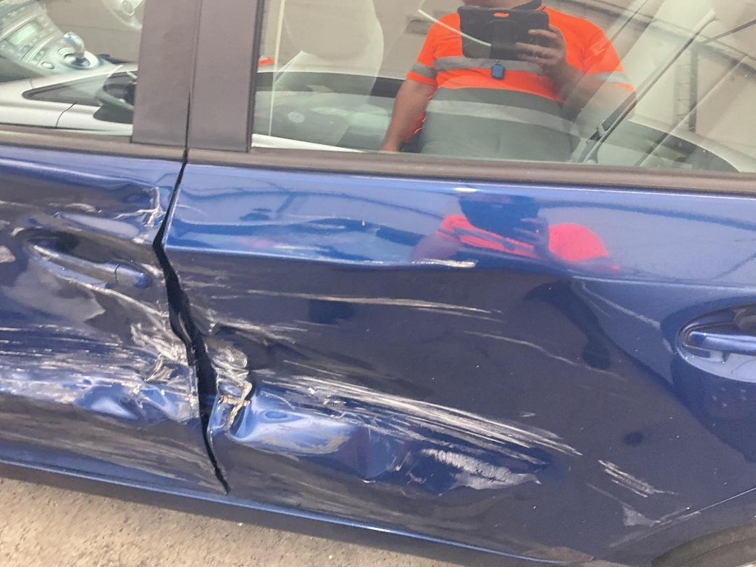 Photo '9' of Toyota Prius Photo '9' of Toyota Prius