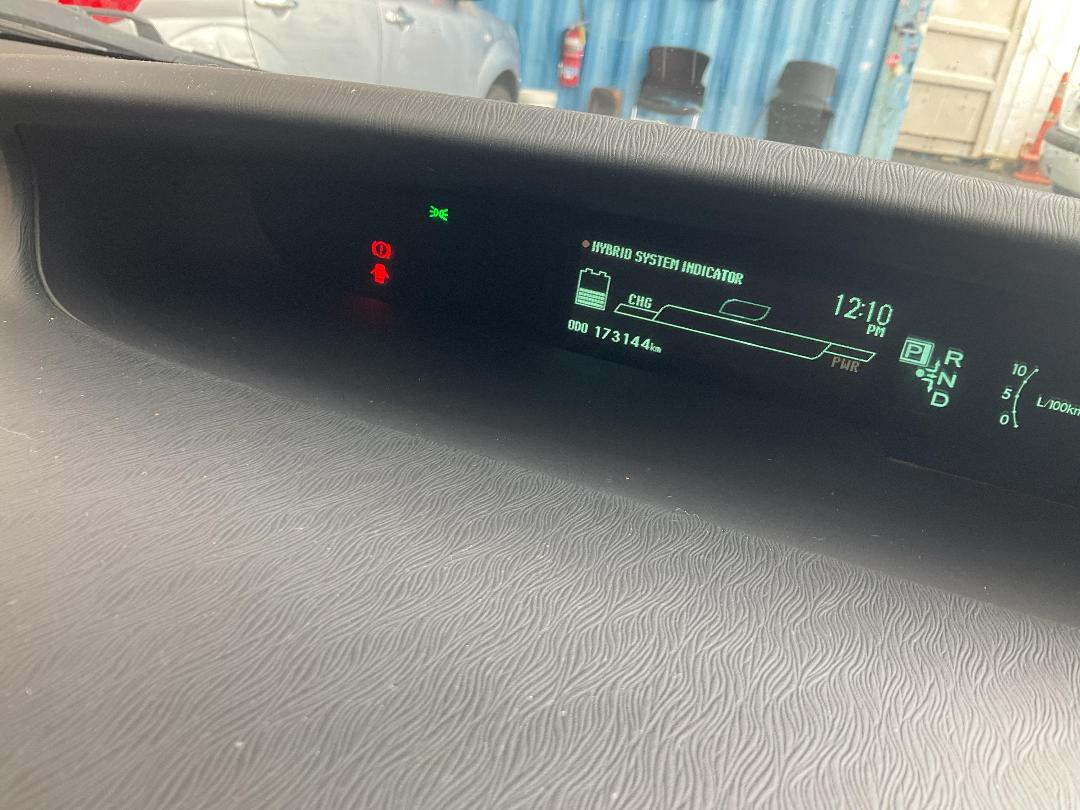 Photo '18' of Toyota Prius Photo '18' of Toyota Prius