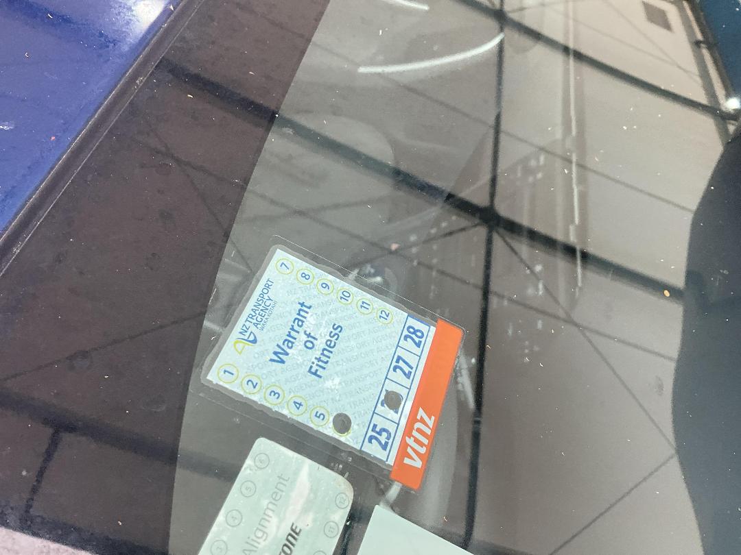 Photo '24' of Toyota Prius Photo '24' of Toyota Prius