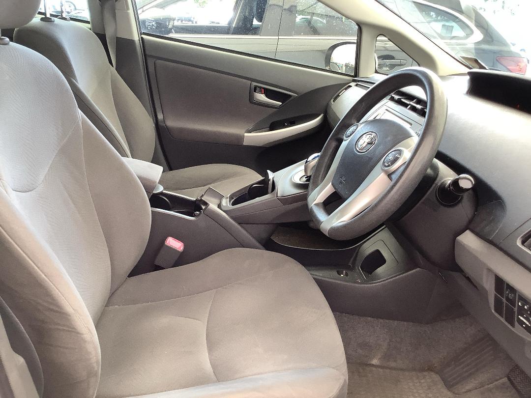 Photo '9' of Toyota Prius Photo '9' of Toyota Prius