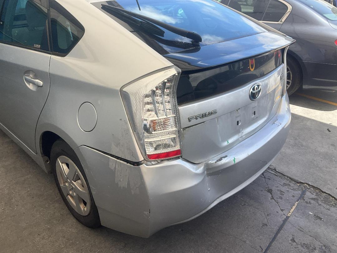 Photo '13' of Toyota Prius