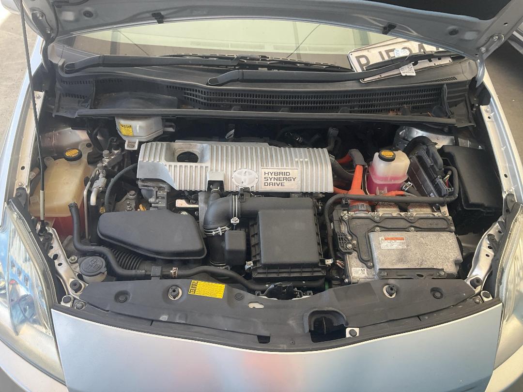 Photo '18' of Toyota Prius