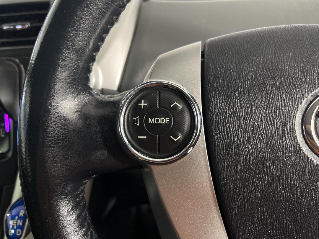 Photo '25' of Toyota Prius Photo '25' of Toyota Prius