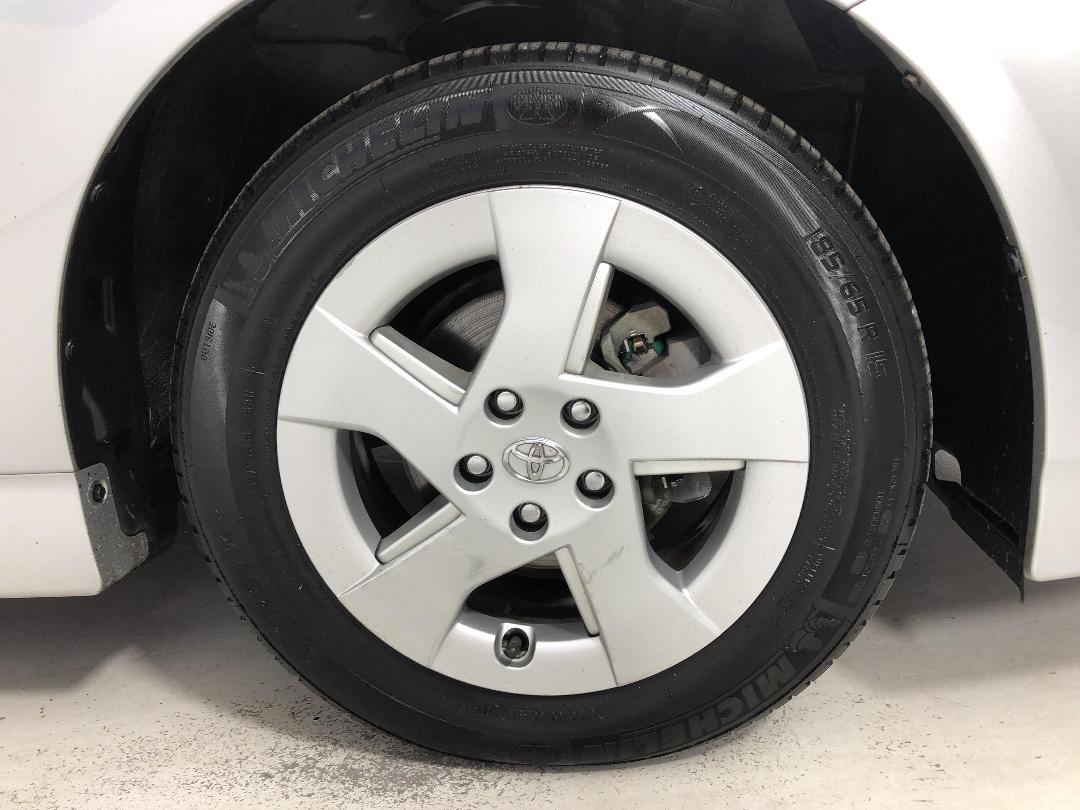 Photo '9' of Toyota Prius