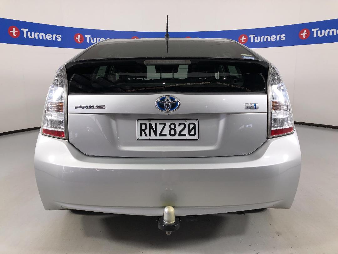Photo '6' of Toyota Prius