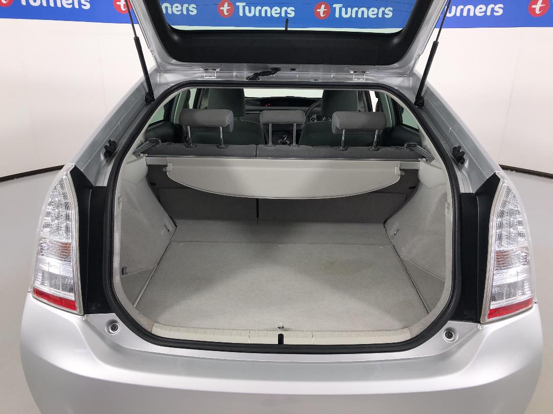 Photo '14' of Toyota Prius