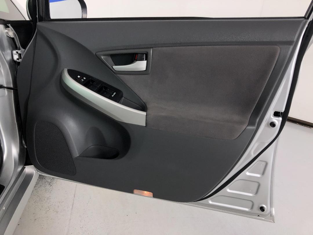 Photo '15' of Toyota Prius