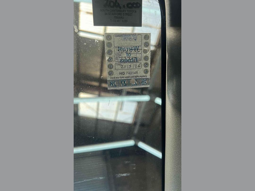 Photo '7' of Toyota Prius