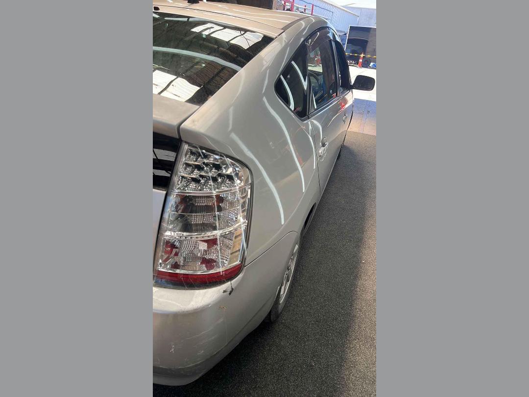 Photo '12' of Toyota Prius