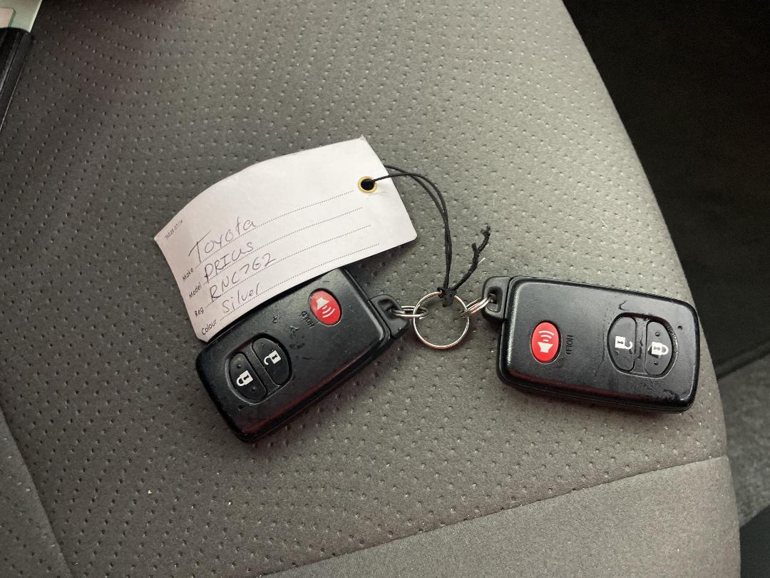 Photo '22' of Toyota Prius Photo '22' of Toyota Prius