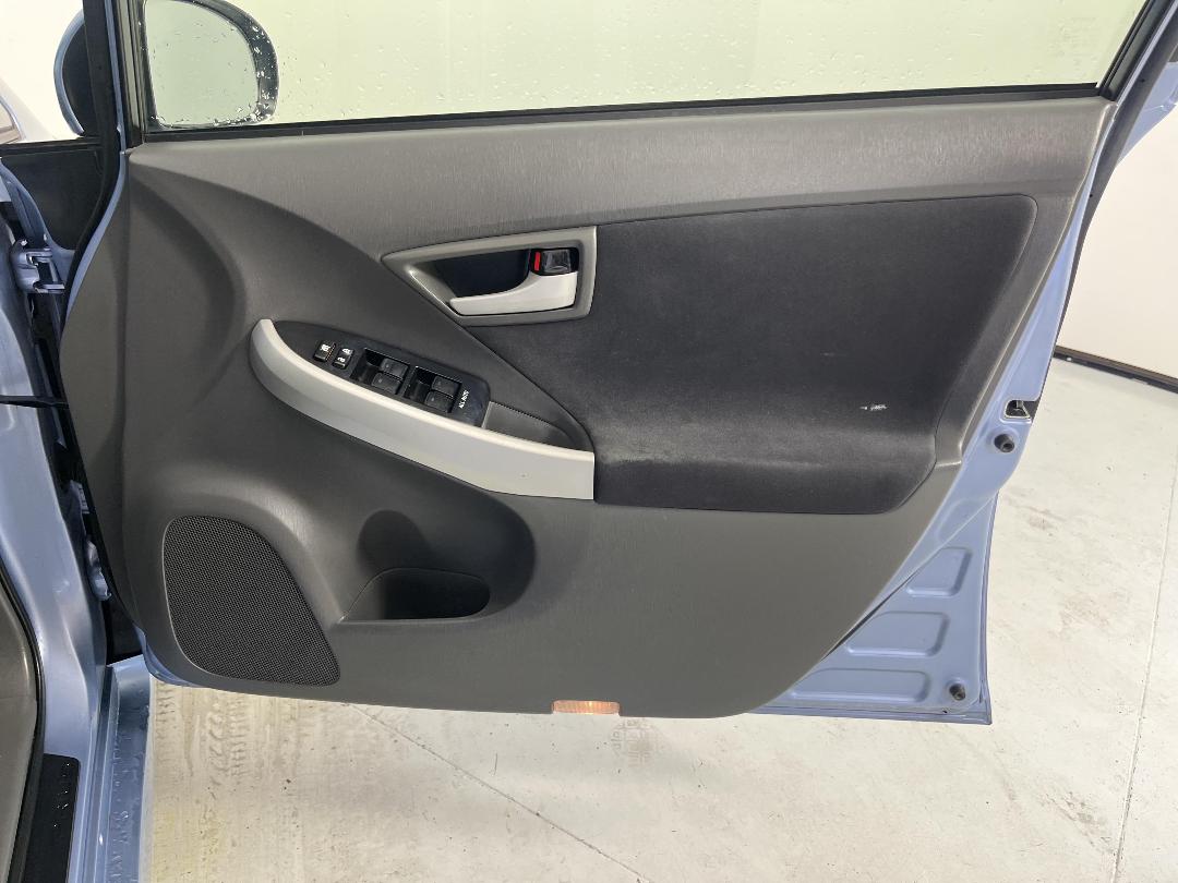 Photo '15' of Toyota Prius Photo '15' of Toyota Prius