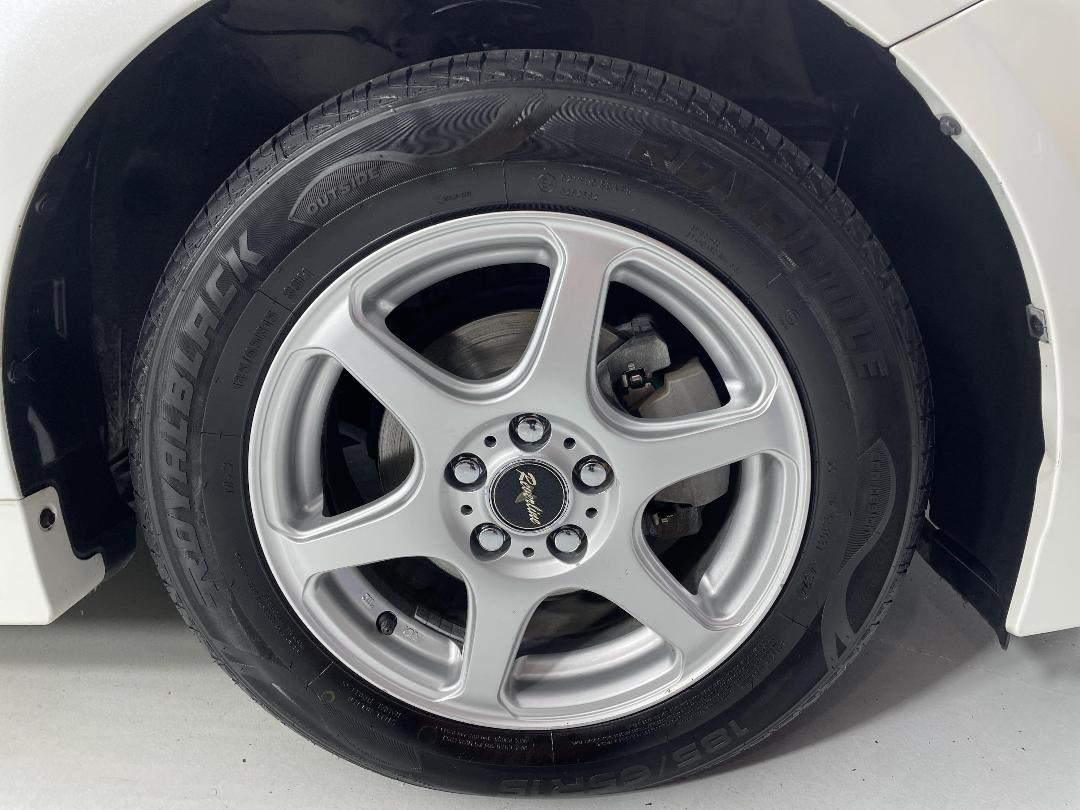 Photo '9' of Toyota Prius Photo '9' of Toyota Prius