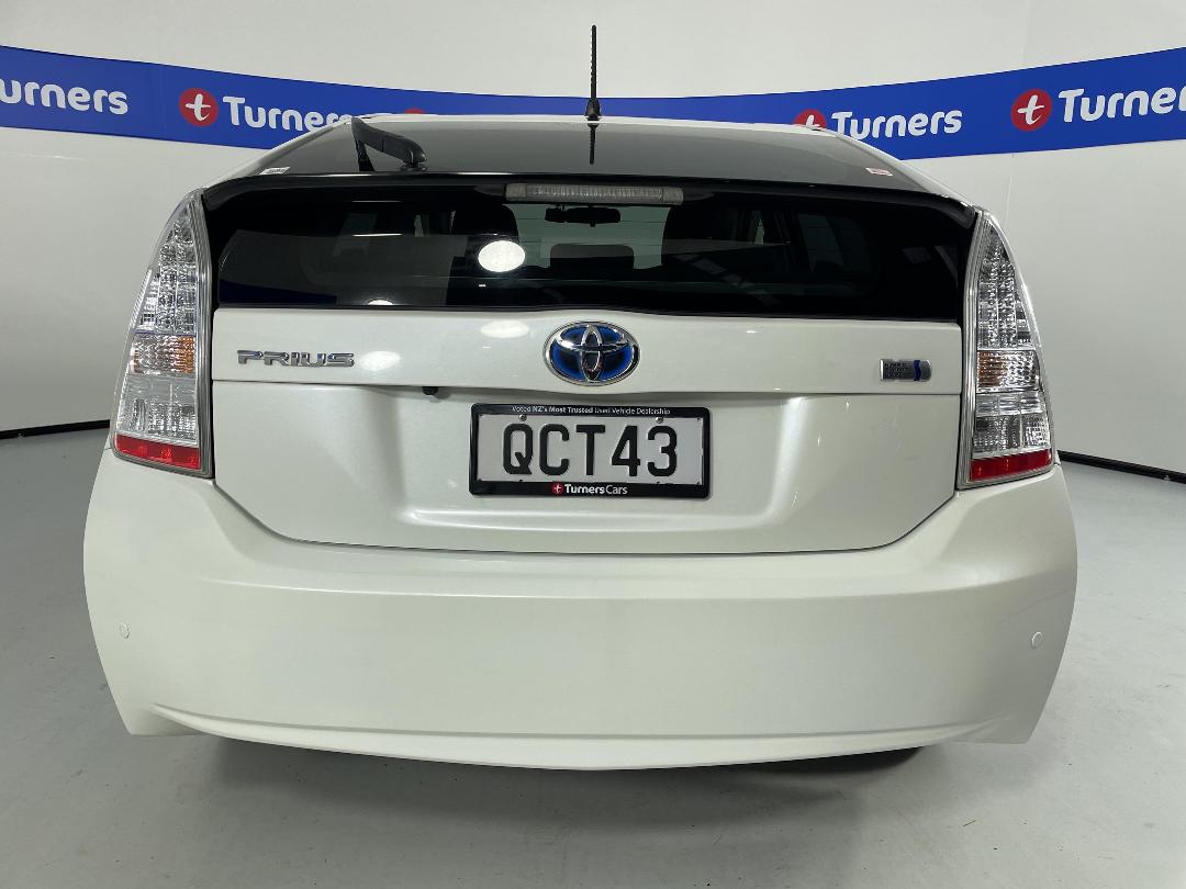Photo '6' of Toyota Prius Photo '6' of Toyota Prius