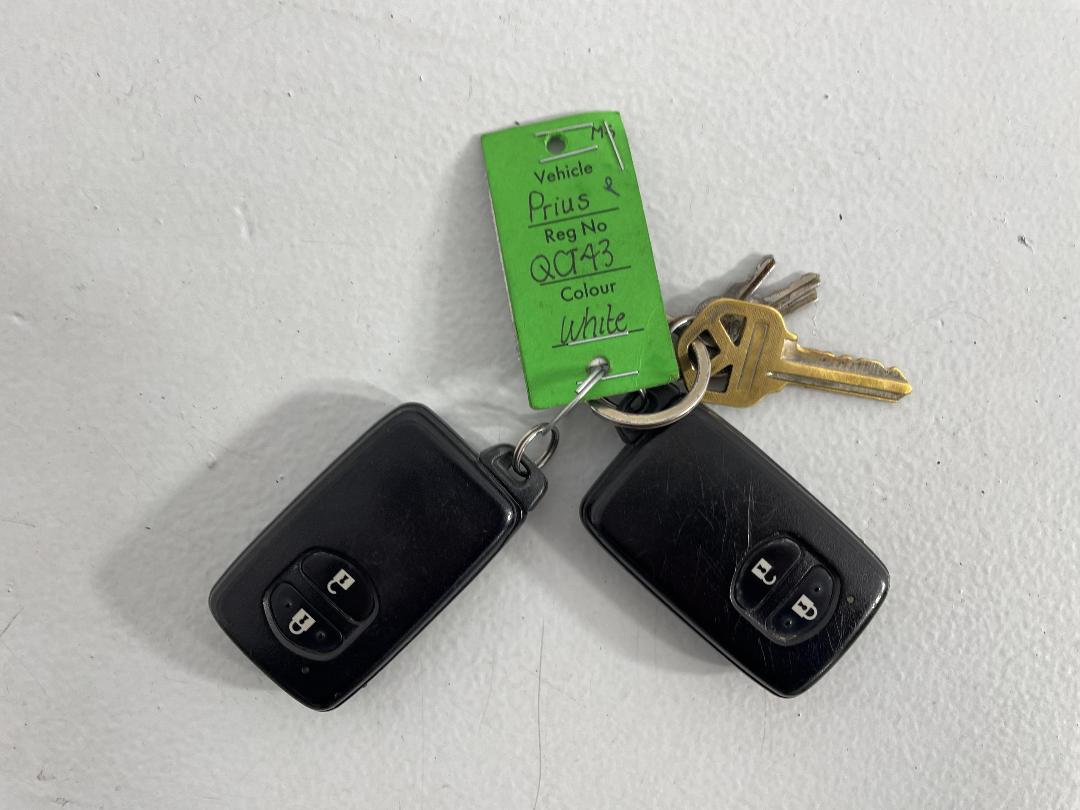 Photo '22' of Toyota Prius Photo '22' of Toyota Prius