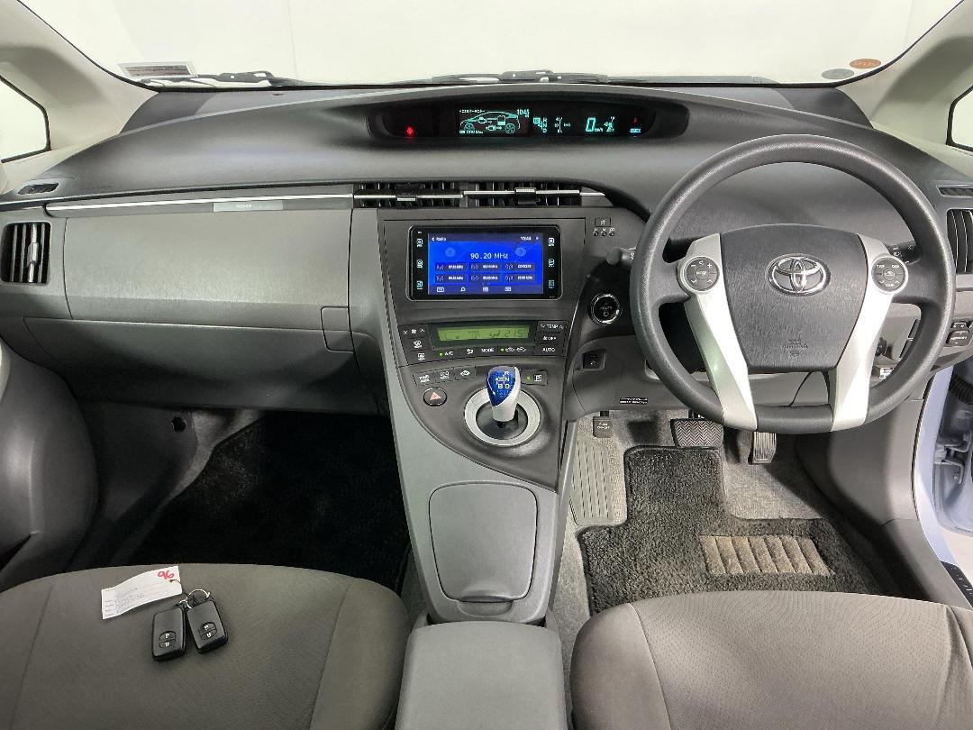Photo '17' of Toyota Prius Photo '17' of Toyota Prius