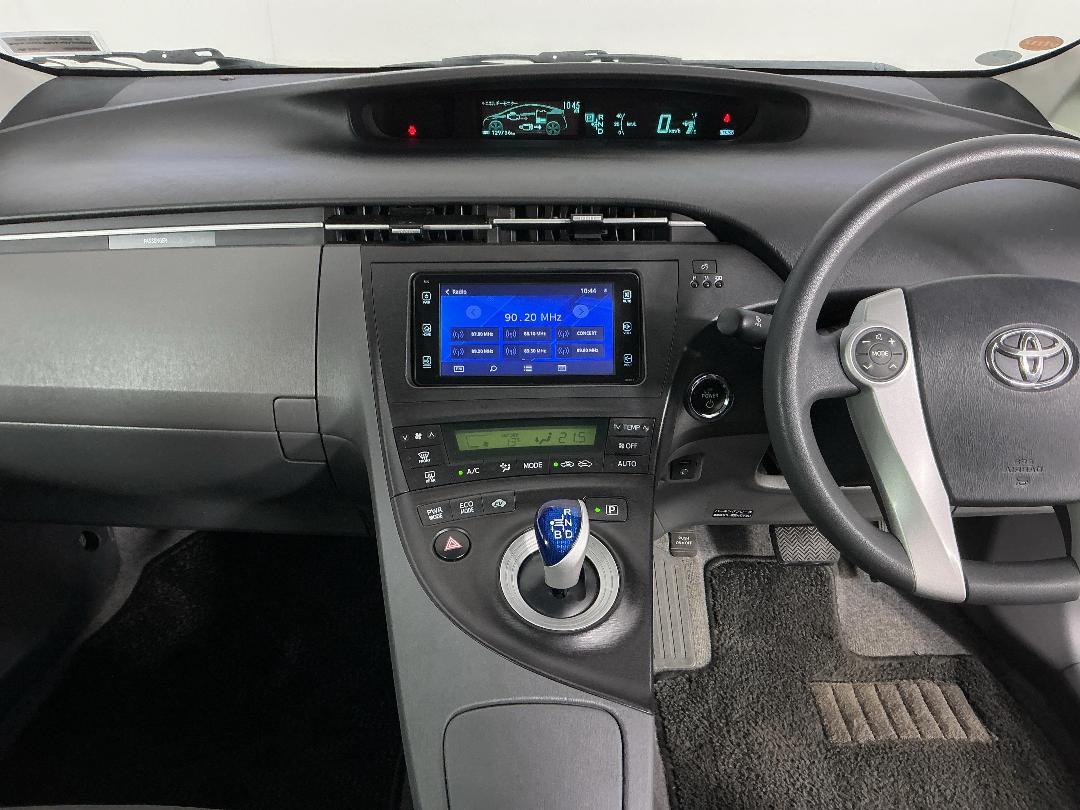 Photo '18' of Toyota Prius Photo '18' of Toyota Prius