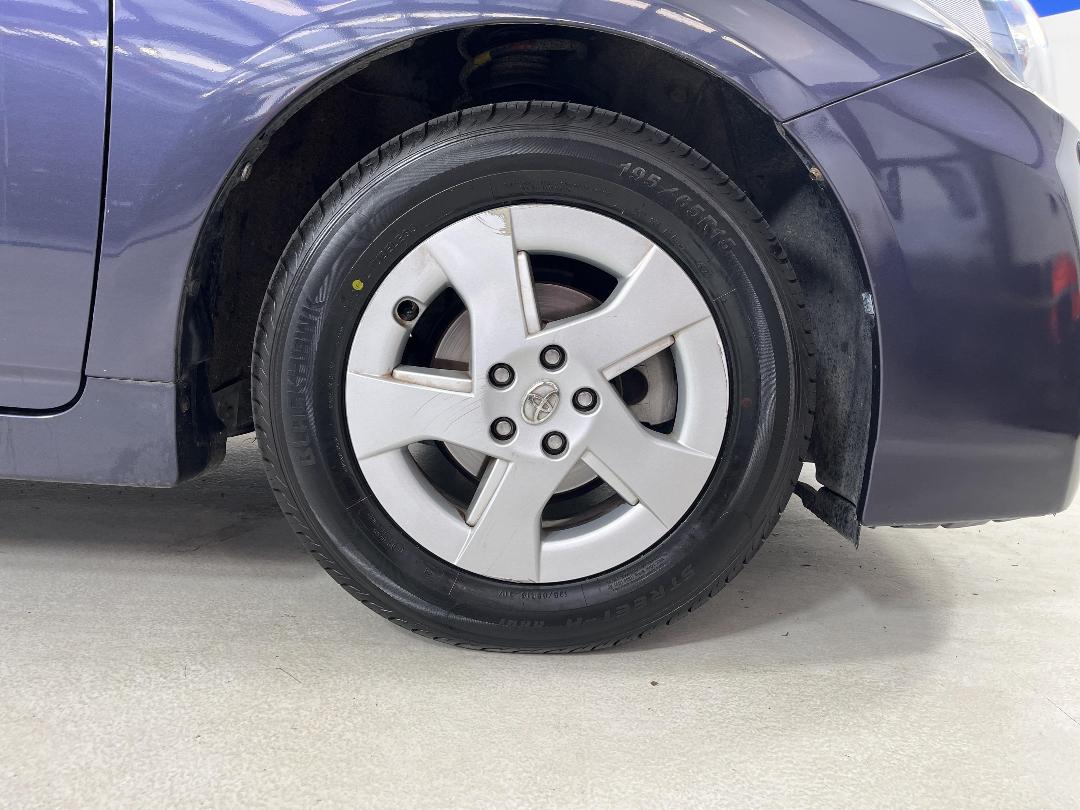 Photo '9' of Toyota Prius