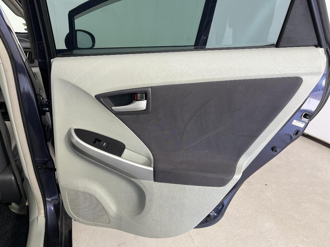 Photo '19' of Toyota Prius