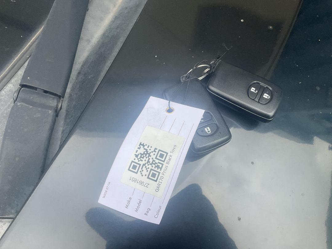 Photo '10' of Toyota Prius Photo '10' of Toyota Prius