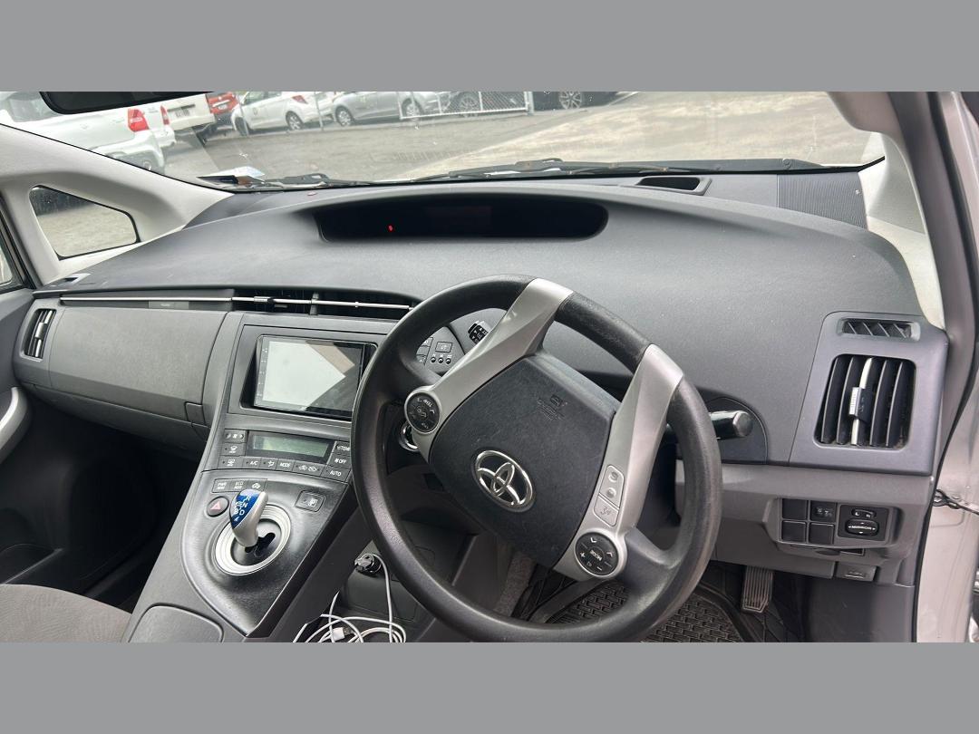 Photo '2' of Toyota Prius