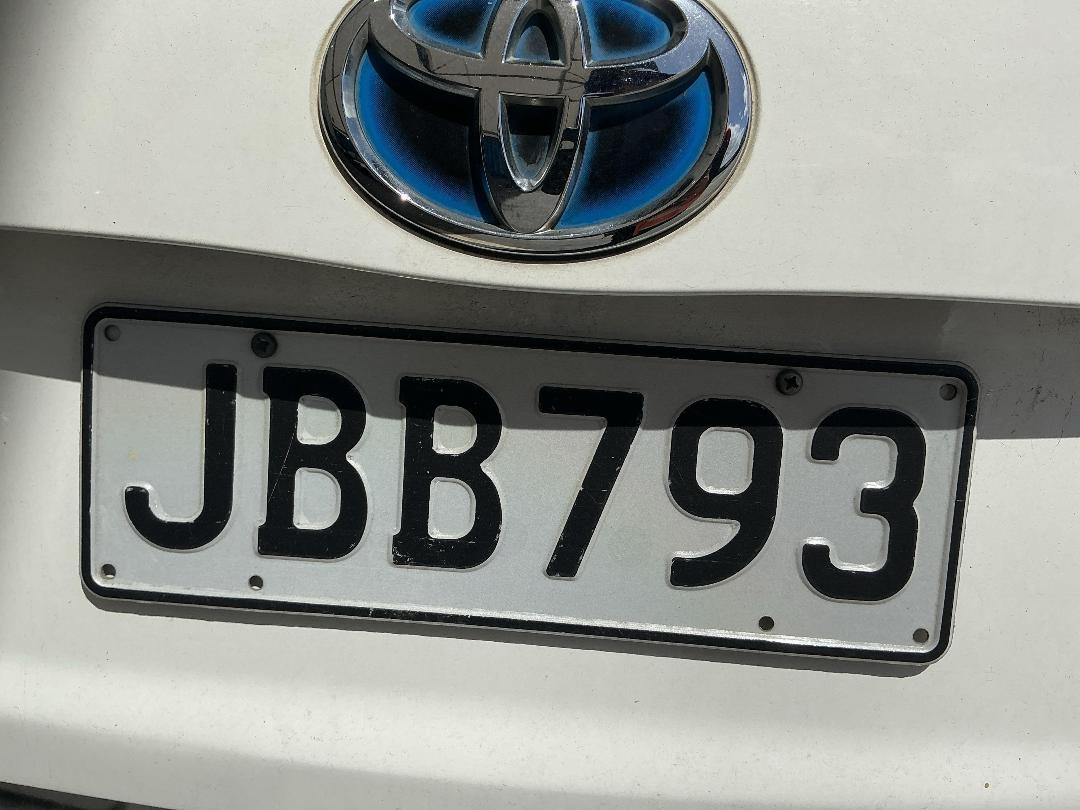 Photo '21' of Toyota Prius Hybrid Photo '21' of Toyota Prius Hybrid