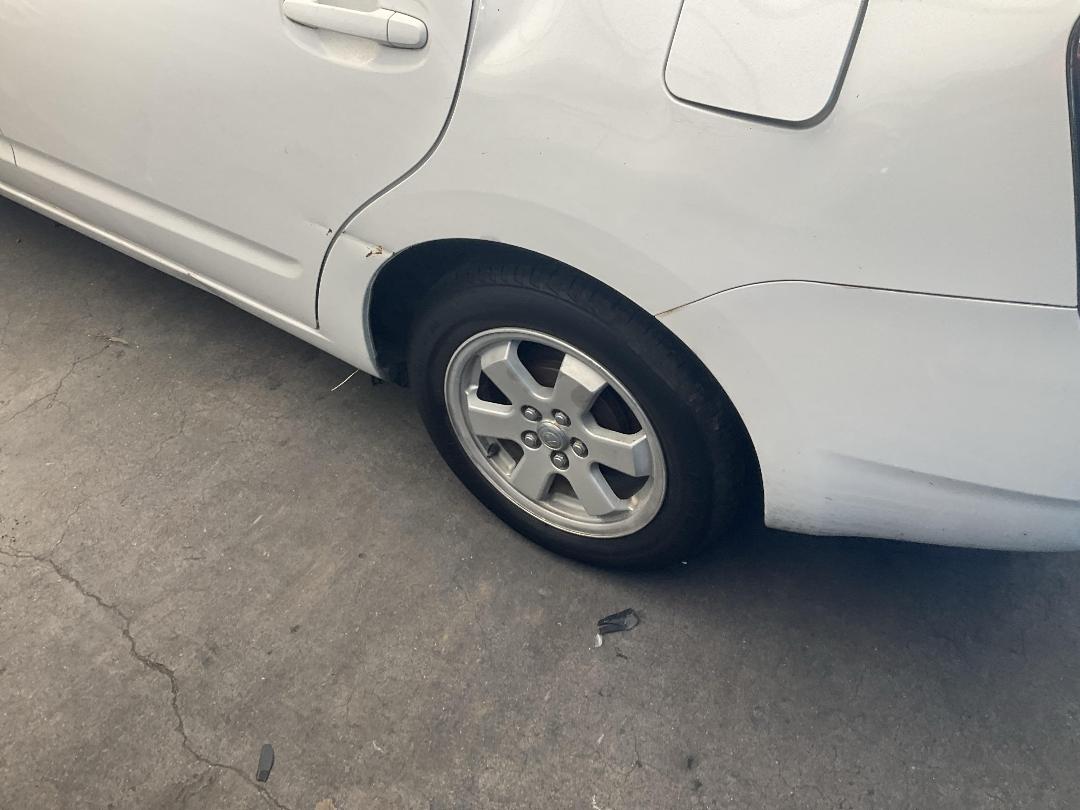 Photo '13' of Toyota Prius