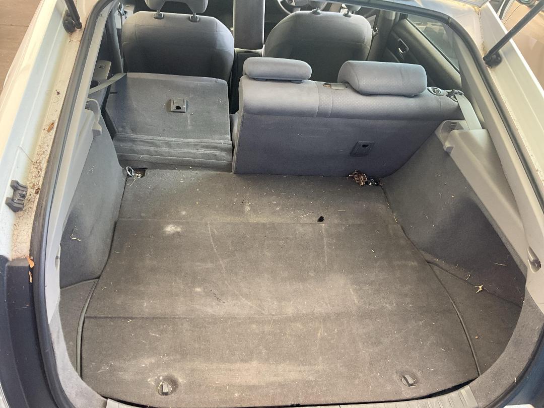 Photo '28' of Toyota Prius