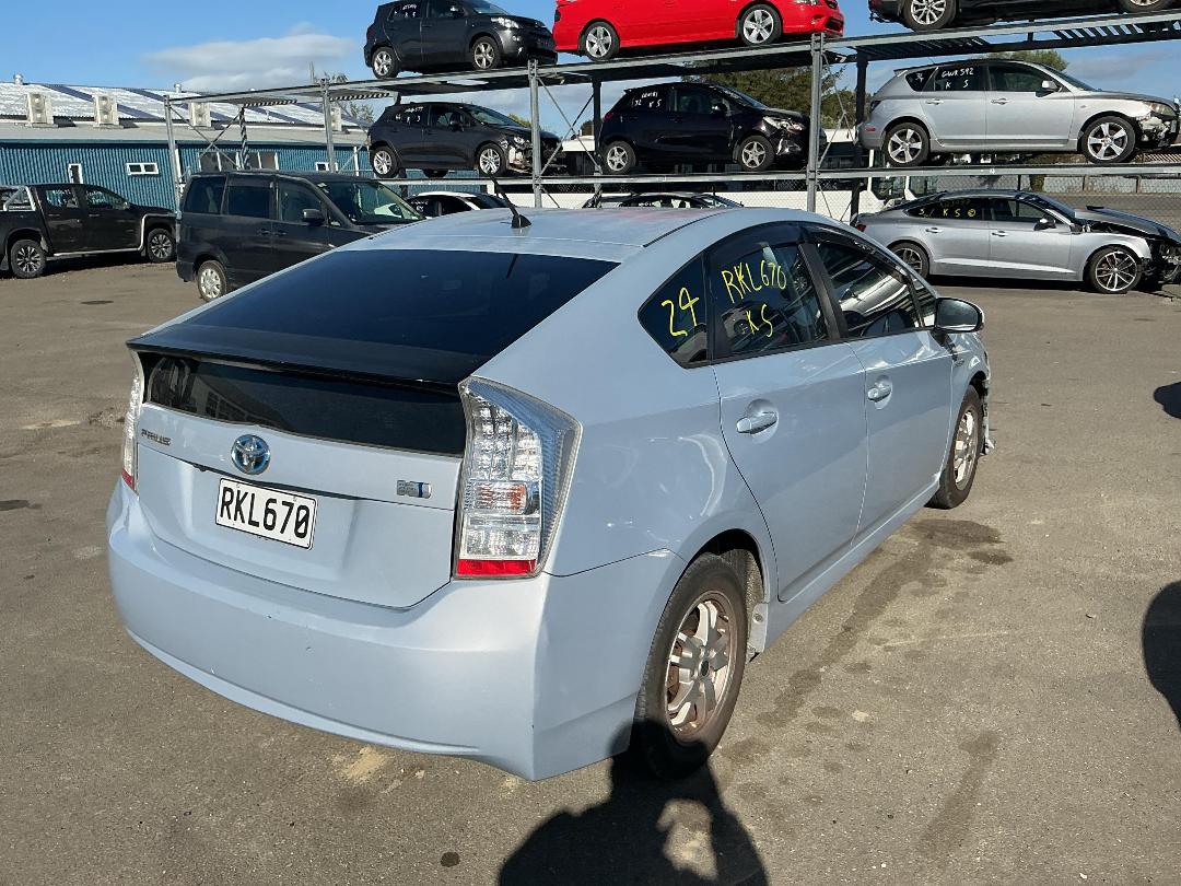 Photo '6' of Toyota Prius