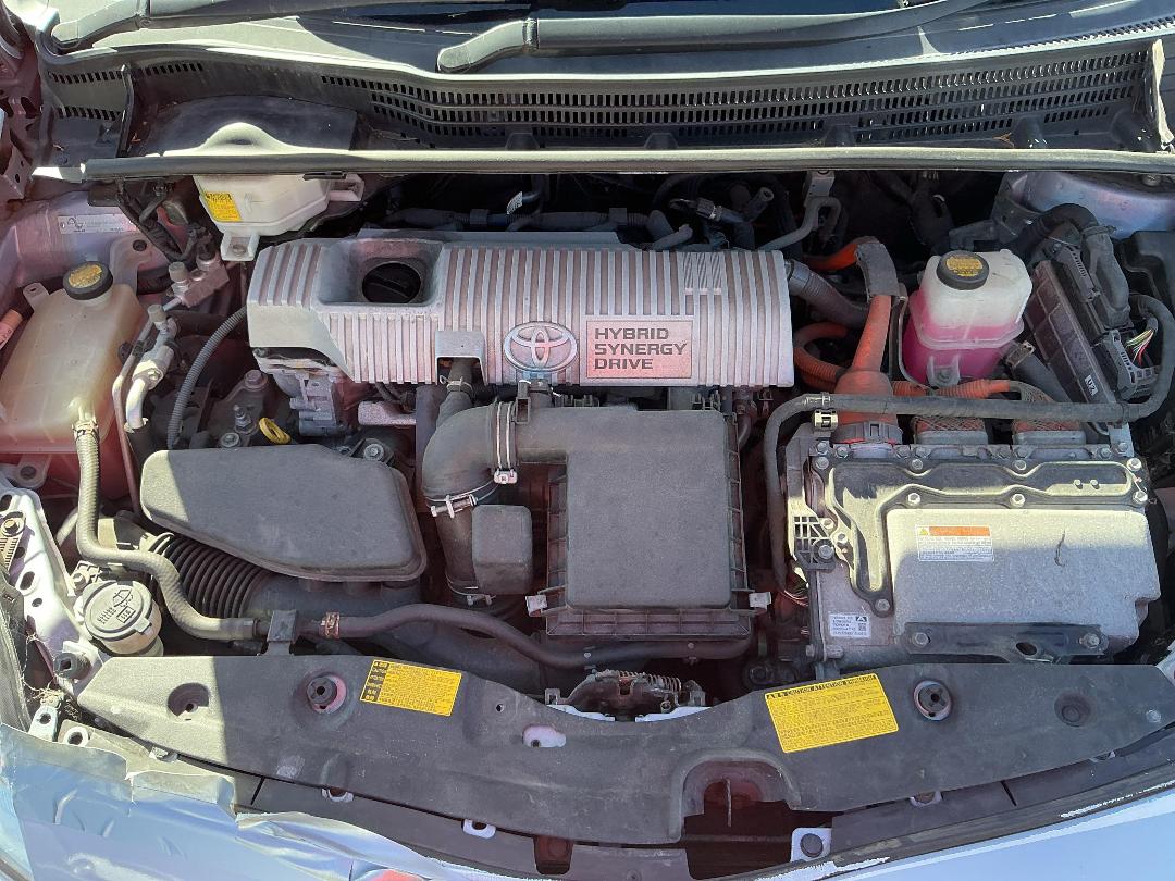 Photo '8' of Toyota Prius