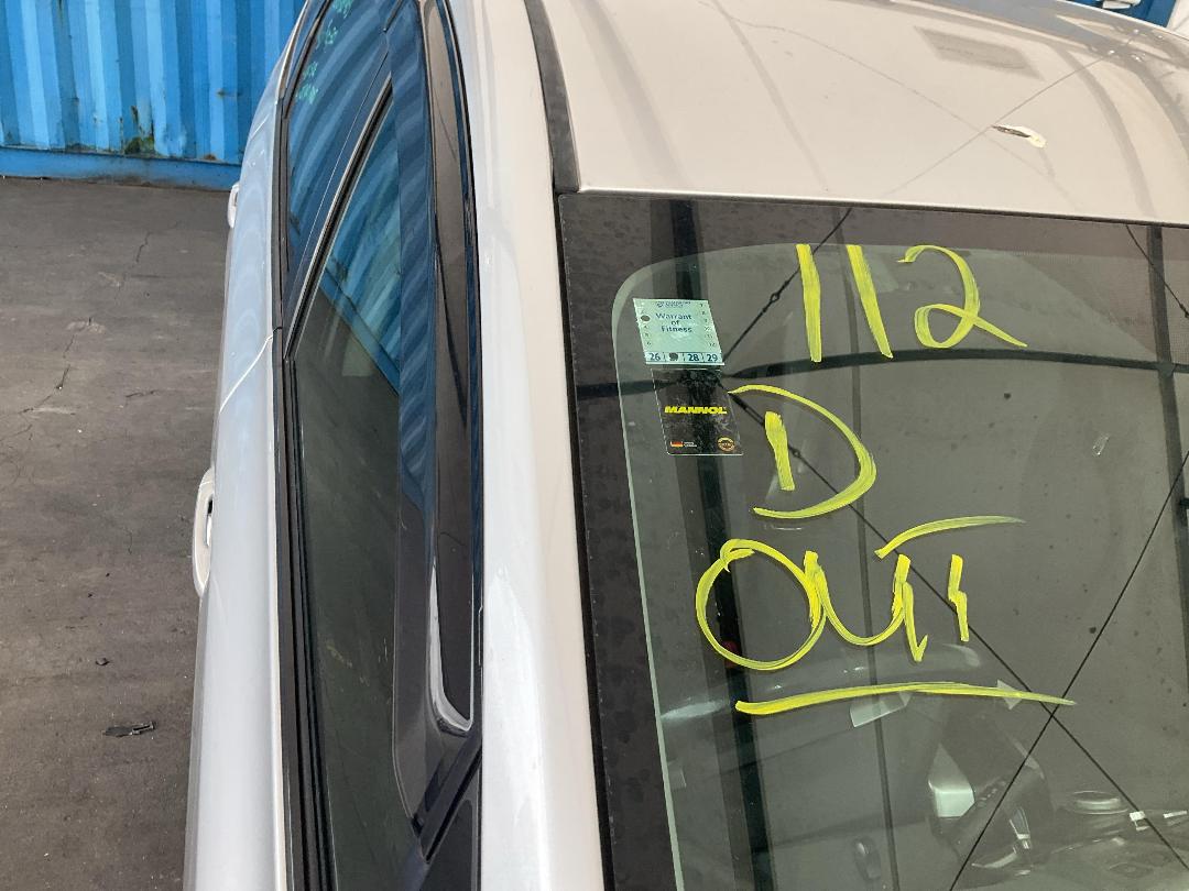 Photo '13' of Toyota Prius Alpha