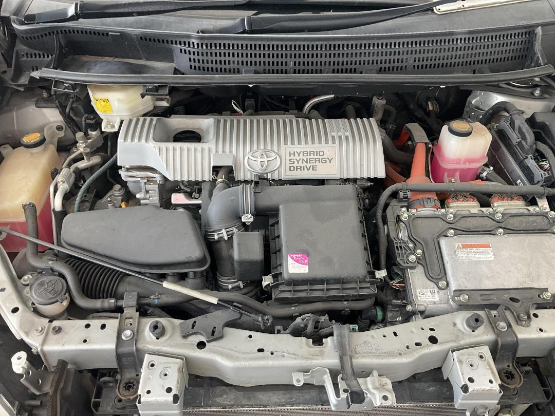 Photo '15' of Toyota Prius Alpha