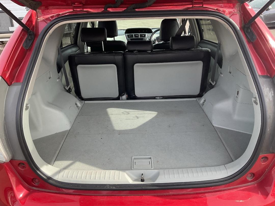 Photo '15' of Toyota Prius