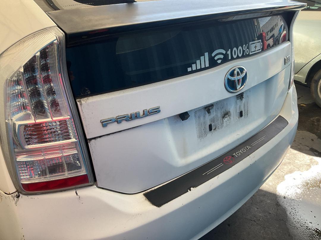 Photo '13' of Toyota Prius