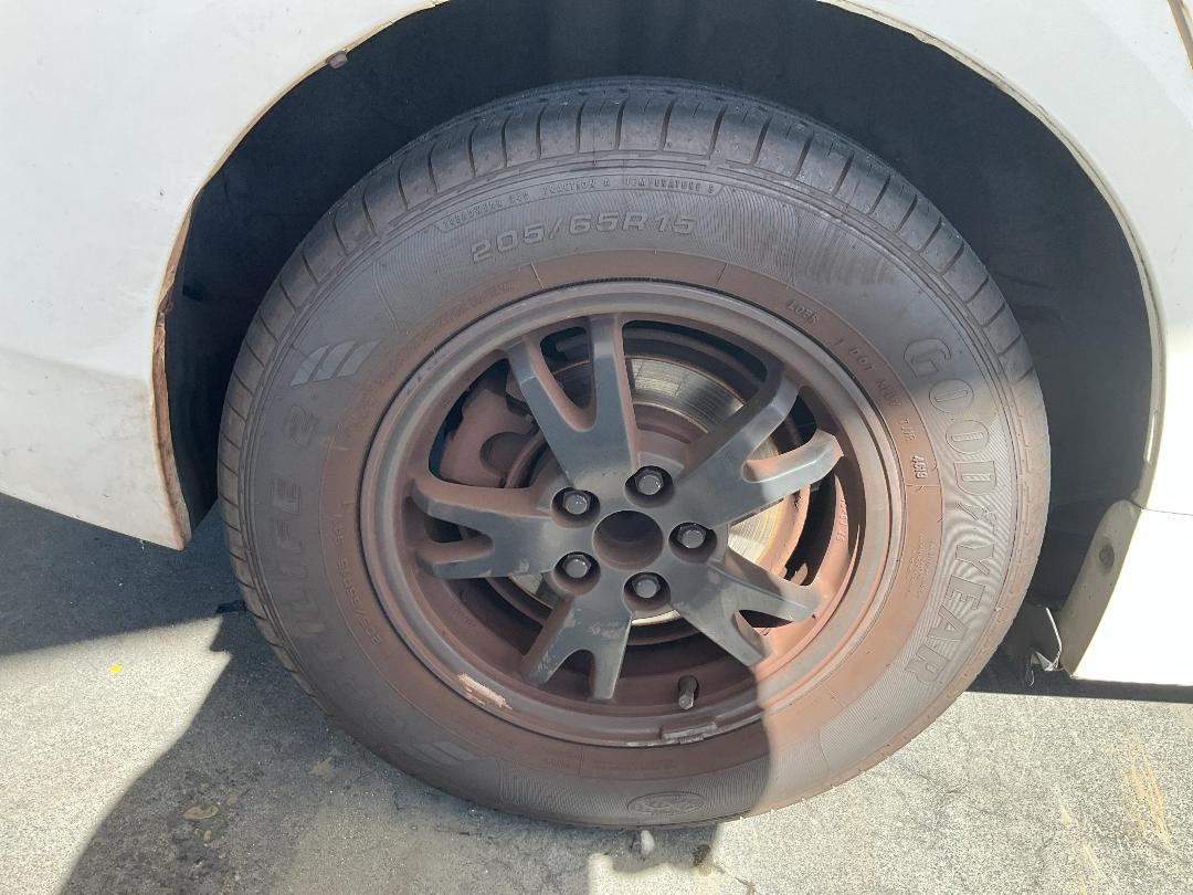 Photo '15' of Toyota Prius