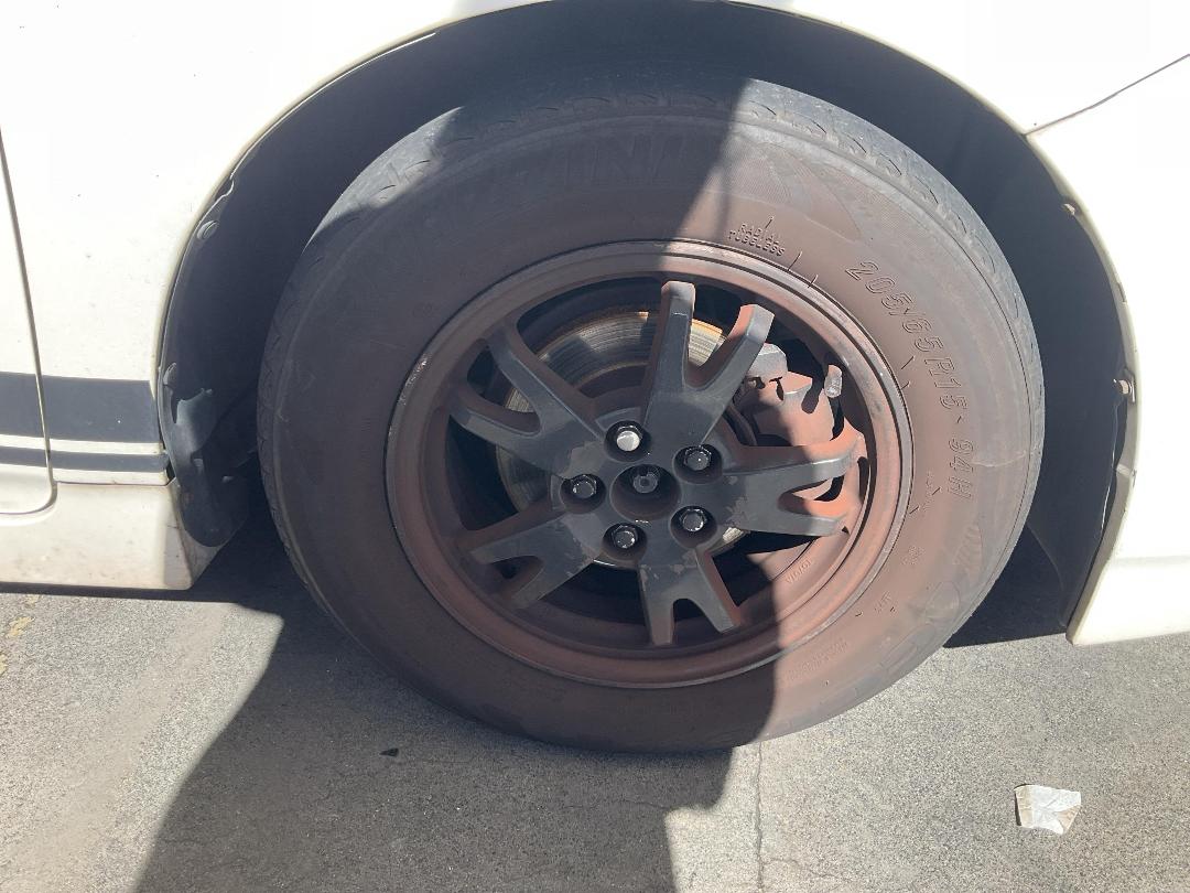 Photo '16' of Toyota Prius