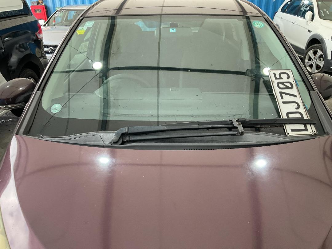 Photo '2' of Toyota Ractis Photo '2' of Toyota Ractis