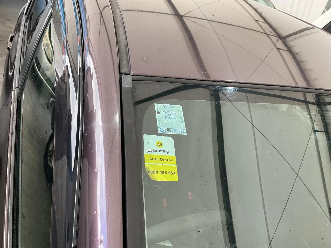 Photo '11' of Toyota Ractis Photo '11' of Toyota Ractis