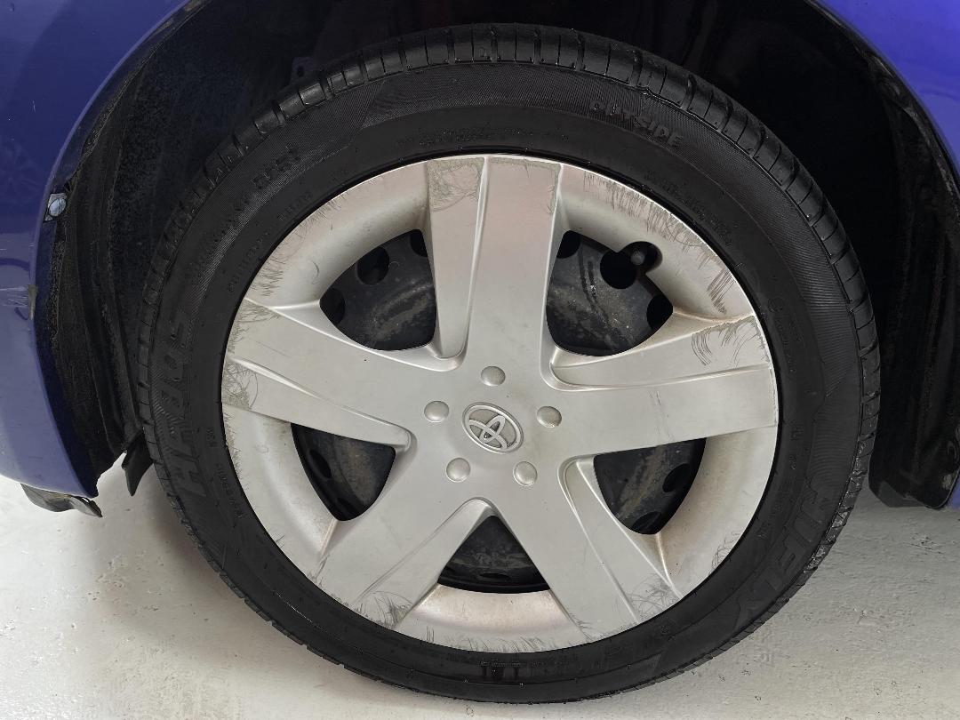 Photo '10' of Toyota Ractis Photo '10' of Toyota Ractis