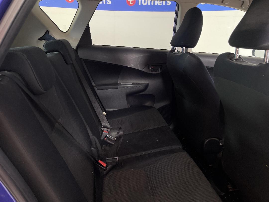 Photo '20' of Toyota Ractis Photo '20' of Toyota Ractis