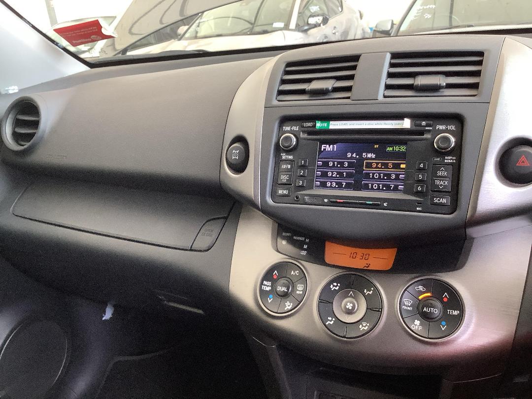 Photo '15' of Toyota Rav4 LTD Photo '15' of Toyota Rav4 LTD