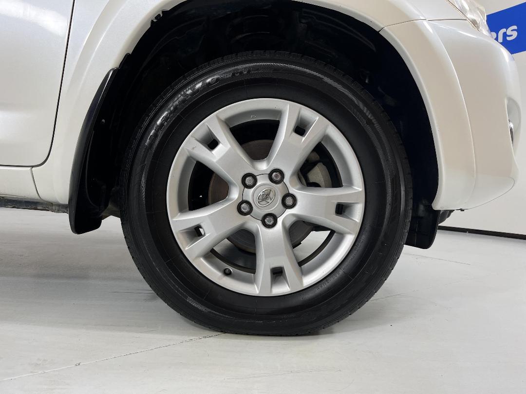 Photo '9' of Toyota Rav4 Photo '9' of Toyota Rav4