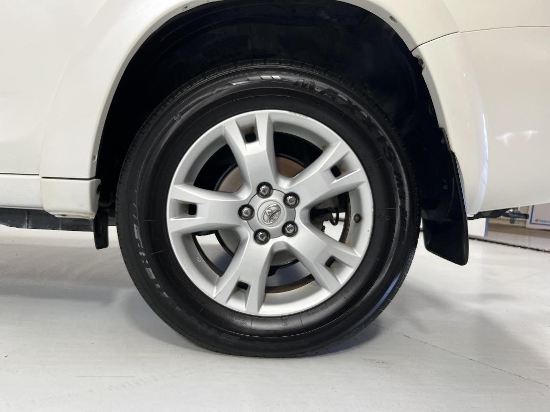 Photo '11' of Toyota Rav4 Photo '11' of Toyota Rav4