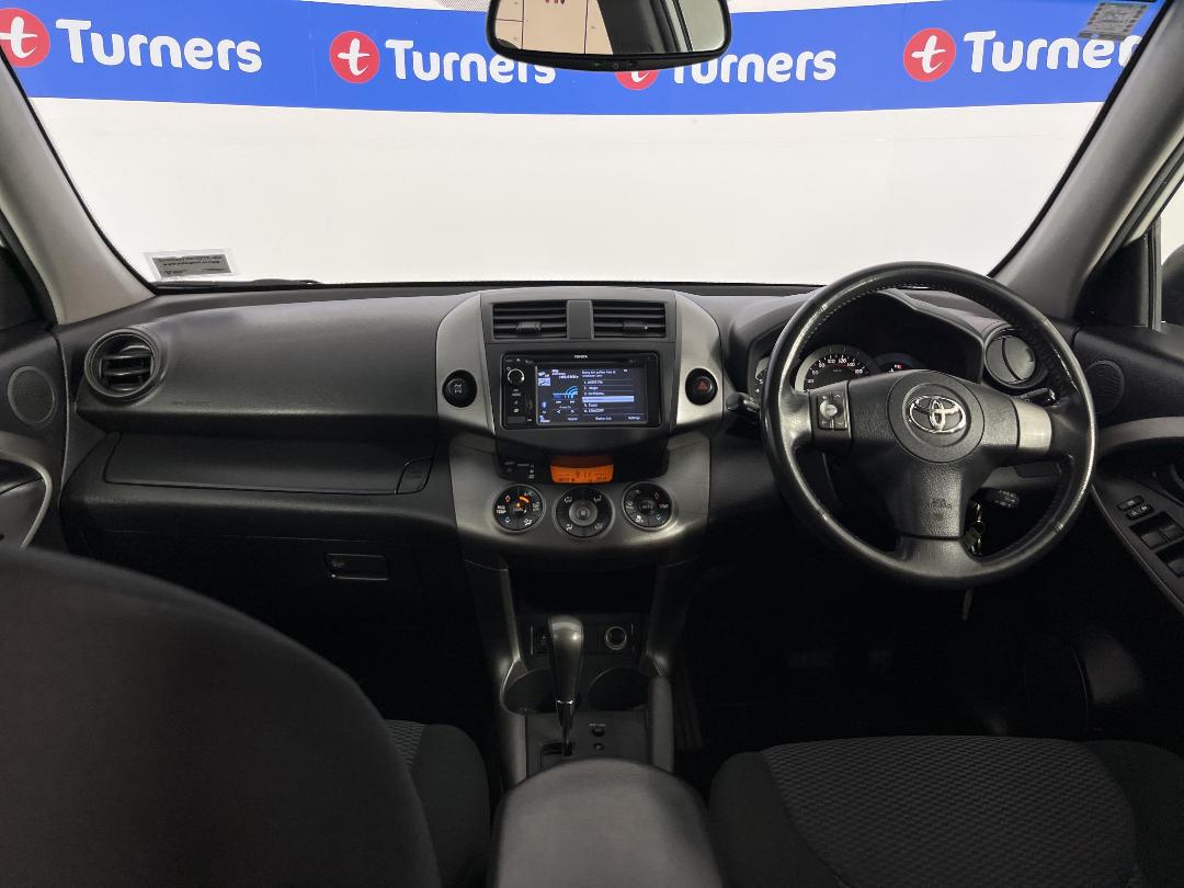 Photo '17' of Toyota Rav4 Photo '17' of Toyota Rav4