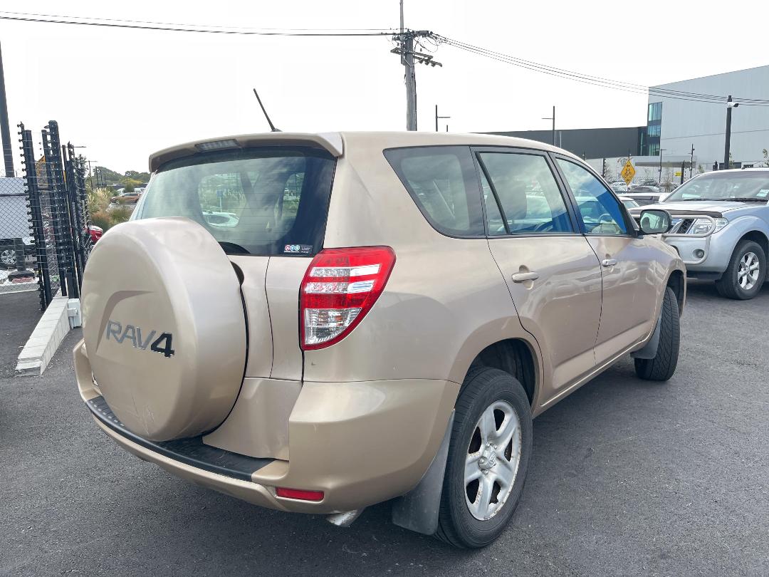 Photo '6' of Toyota Rav4 5A Photo '6' of Toyota Rav4 5A