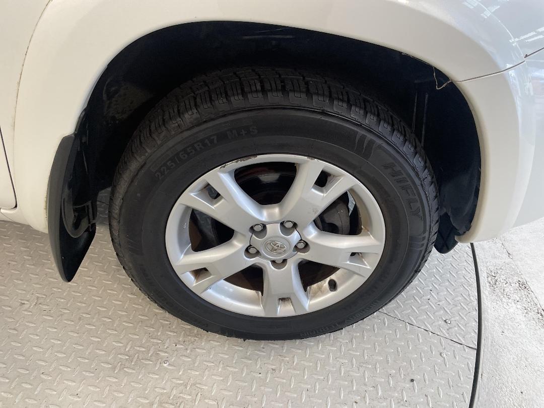 Photo '9' of Toyota Rav4 Photo '9' of Toyota Rav4